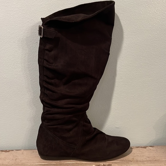 Report Makee tall Black Vegan Boot - Picture 11 of 16